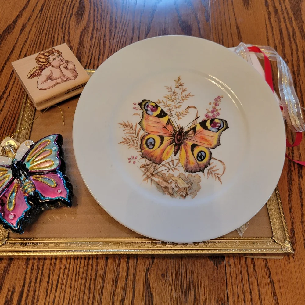 Kuba Bavaria Germany Butterfly Plate Porcelain ~ Pretty! ~ EUC ~ Nature Cottage